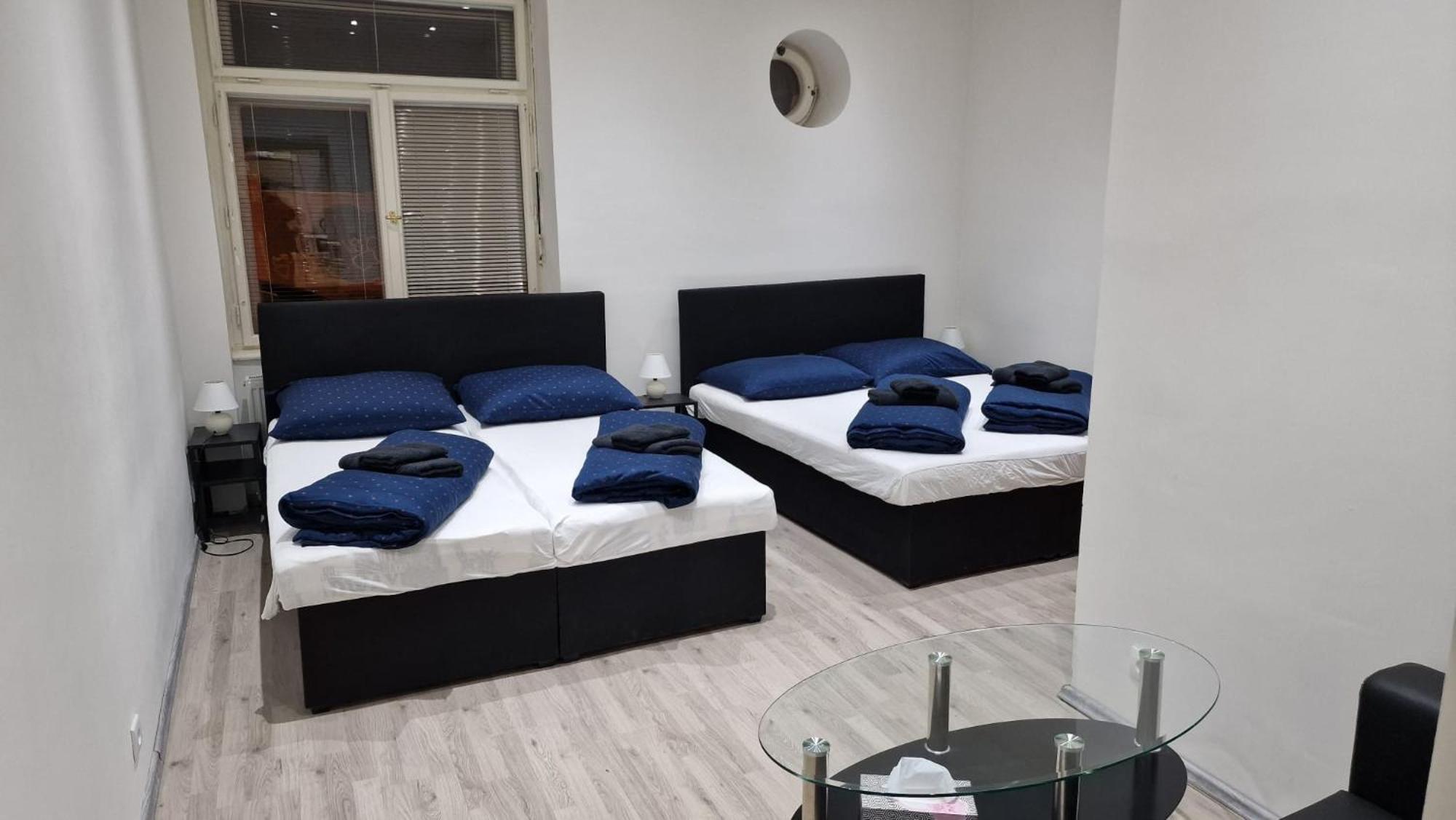 Apartment Flora - Late Check-Out At Noon 12 O Clock For Free Bratislava Exterior photo